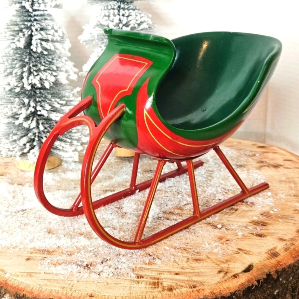 Teleflora Sleigh Metal Christmas Holiday Red Green Santa's Sled Decor 6" X 9"